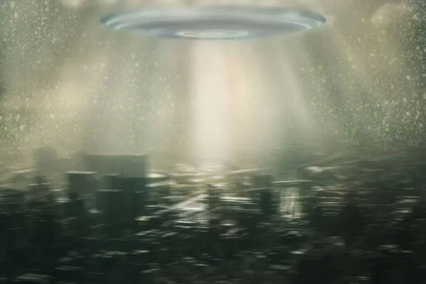 Himmel Ufo Und Fliegendes Raumschiff Mit Lichtern Über Der Stadt — Stockfoto