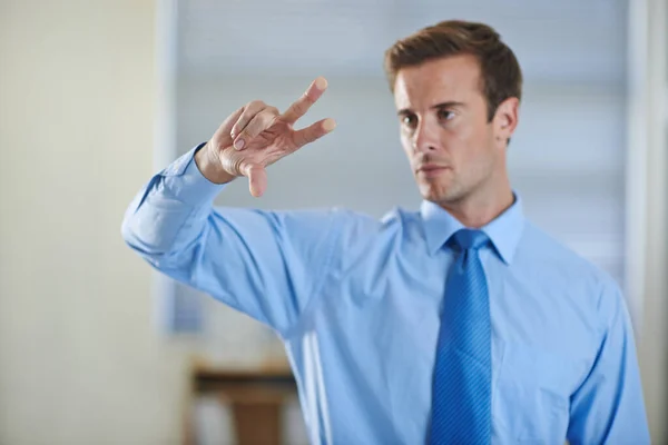 Futuro Planificación Corporativa Joven Hombre Negocios Guapo Usando Una Interfaz — Foto de Stock