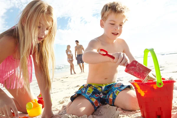 Enjoying Day Beach His Sister Young Brother Sister Building Sandcastle — Stock Photo, Image