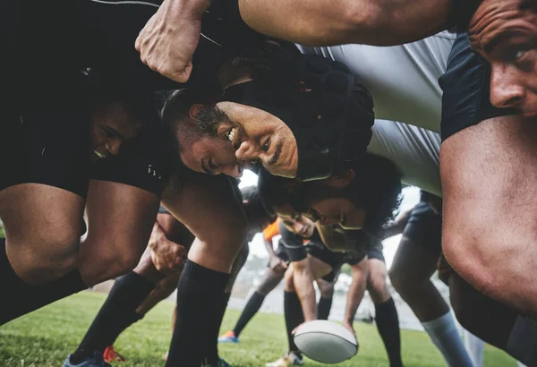 Sport Rugby Spelers Een Scrum Een Veld Tijdens Een Wedstrijd — Stockfoto