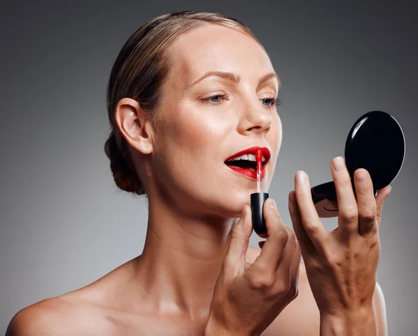 Beautiful Mature Woman Posing Red Lipstick Studio Grey Background — Photo