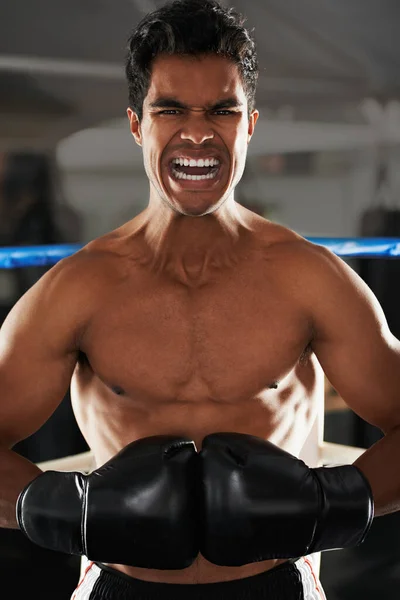 Boxeador Malvado Feroz Joven Boxeador Pie Una Esquina Ring Boxeo —  Fotos de Stock