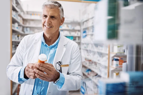 Treat Mild Moderate Pain Pharmacist Working Drugstore — Stock Photo, Image