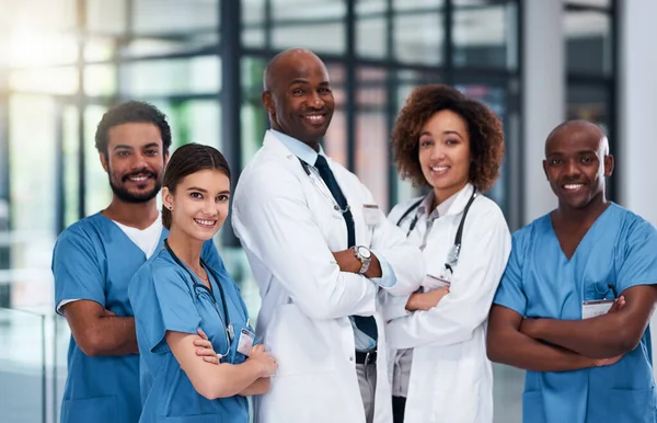 Make You Feel Better Portrait Cheerful Group Doctors Standing Arms — Stock Photo, Image