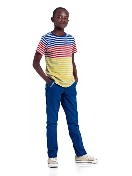 Zwyczajnie Pewny Swojej Przyszłości Studyjne Ujęcie Afrykańskiego Nastolatka Stojącego Białym — Zdjęcie stockowe