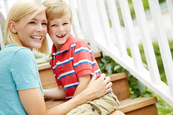 Share Special Bond Cute Little Boy Bonding His Mother Steps — Stock Photo, Image