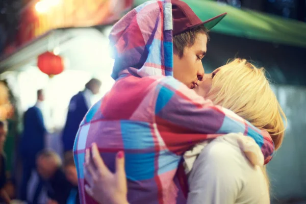 Love Vibrant Affectionate Couple Having Good Time Outdoor Festival — Stock Photo, Image