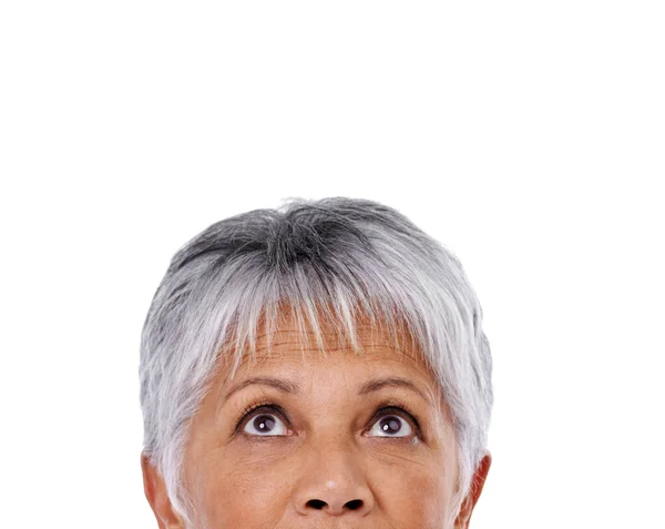 Старшая Женщина Глядя Вверх Думая Вопрос Изолированы Любопытно Лицо Студия — стоковое фото