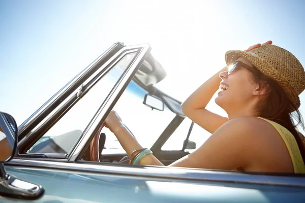 Woman Road Trip Smile Summer Journey Freedom Travel Vacation Sunny — Stock Photo, Image