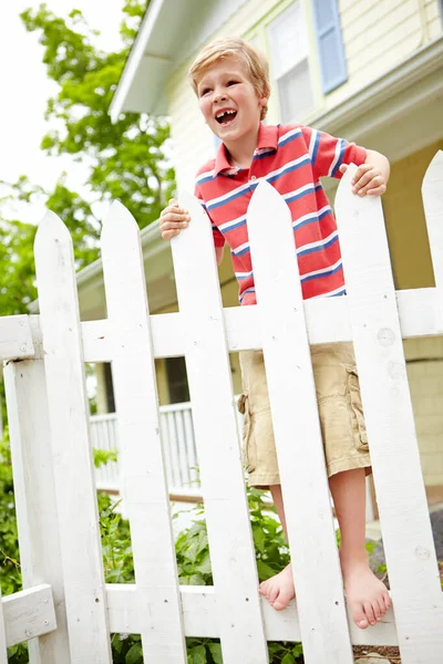 Bye Dad Happy Young Boy Standing His Fence Saying Goodbye — Stock Photo, Image