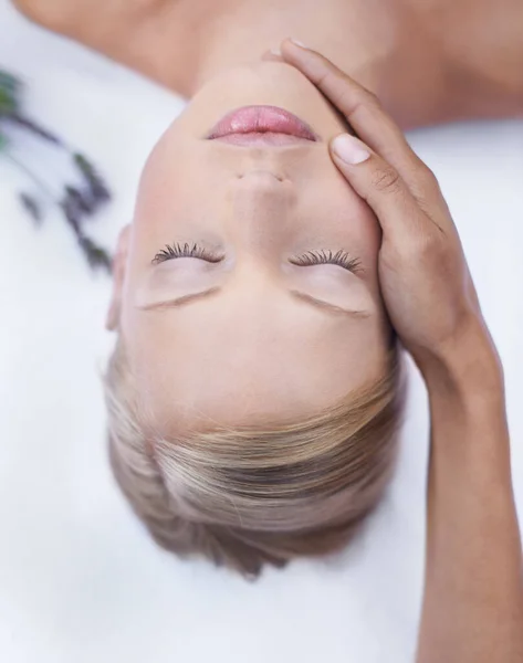Relax Massage Face Woman Beauty Salon Health Wellness Luxury Treatment — Stock Photo, Image