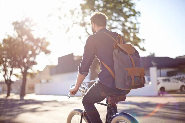 Bicicleta Transporte Homem Bicicleta Estrada Com Lente Sinalização Para Exercício — Fotografia de Stock