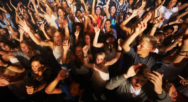 Musik Tanz Und Party Mit Publikum Bei Rockkonzerten Live Bands — Stockfoto