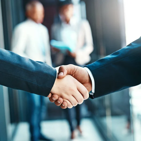 Handshake Empresários Com Acordo Suporte Com Networking Bem Vindo Introdução — Fotografia de Stock