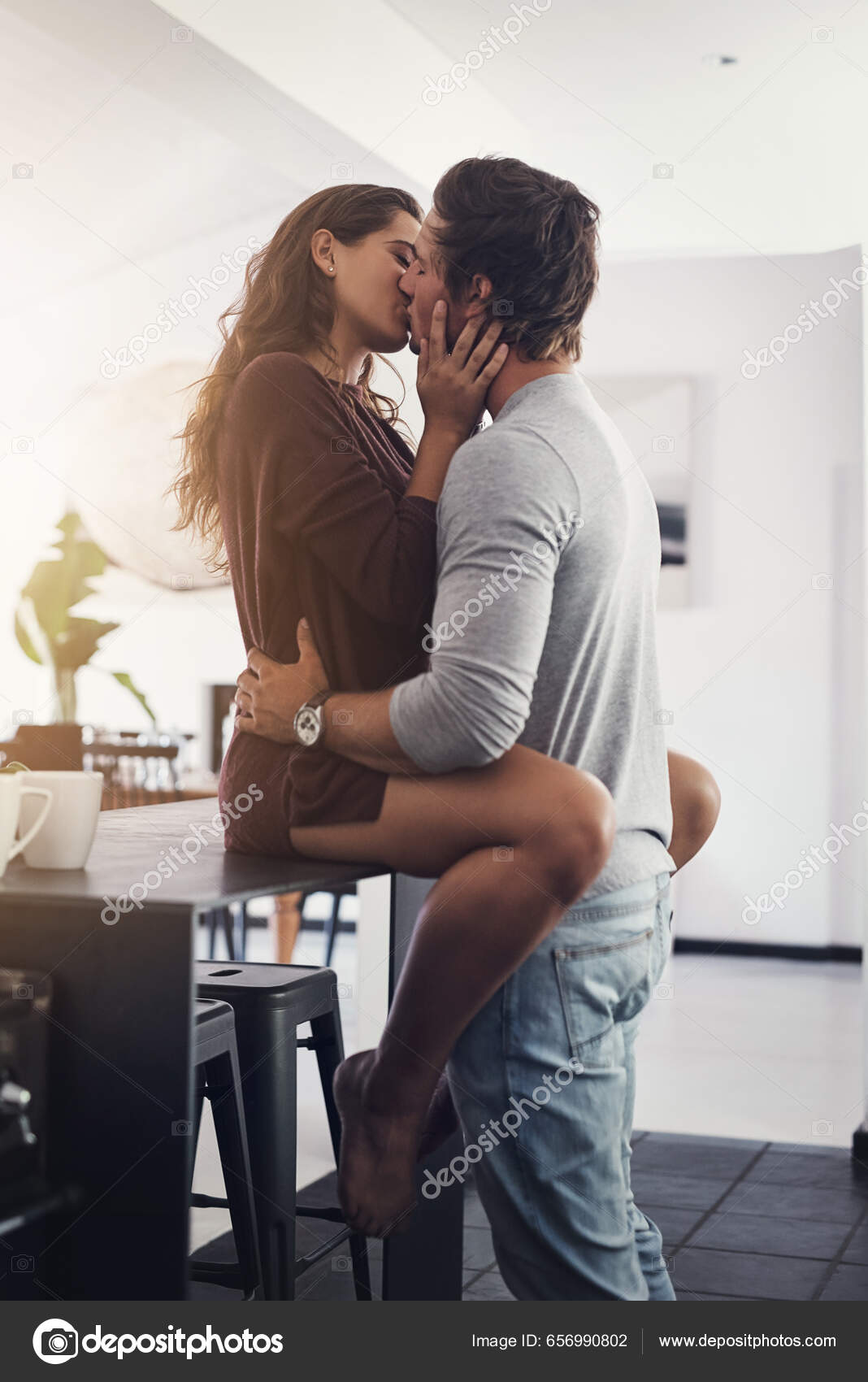 Love Passion Couple Kissing Kitchen Home Together Morning Romance Kiss —  Stock Photo © PeopleImages.com #656990802