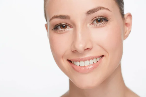 Sonrisa Cuidado Dental Retrato Una Mujer Con Tratamiento Aislado Sobre —  Fotos de Stock