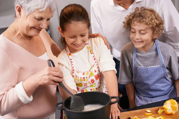 Pot Grandparents Happy Kids Learning Cooking Skills Healthy Dinner Fruit — Stock Photo, Image