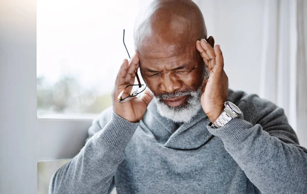 Ból Głowy Ból Starszy Mężczyzna Migreną Ryzyko Zdrowia Psychicznego Stres — Zdjęcie stockowe