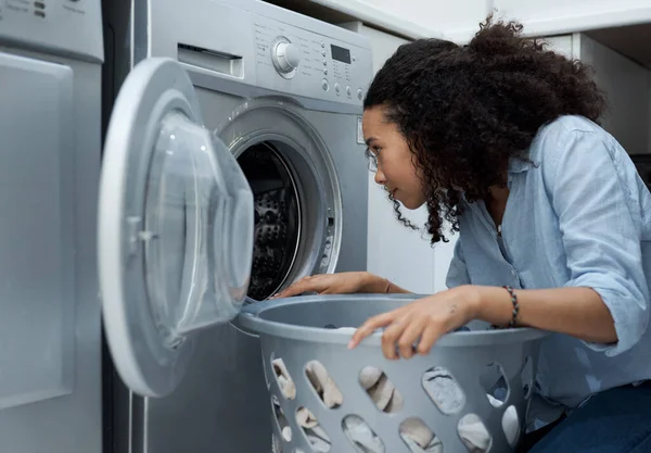 Woman Laundry Washing Machine Cleaner Basket Housekeeping Dryer Hygiene Housekeeper — Stock Photo, Image