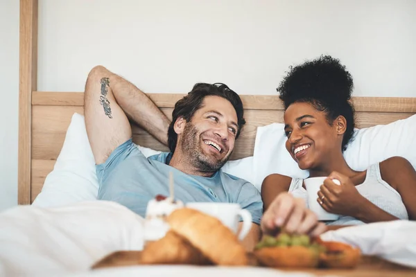 Happy Interracial Couple Bed Breakfast Relax Morning Bonding Relationship Home — Stock Photo, Image
