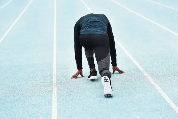 Nasıl Başladığın Önemlidir Tanınmayan Genç Bir Sporcunun Dikiz Görüntüsü Koşu — Stok fotoğraf