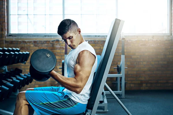 You Deserve What You Settle Man Doing Upper Body Workout — Stock Photo, Image