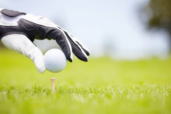 Lasst Uns Diesen Ball Ins Rollen Bringen Ausschnittbild Eines Golfspielers — Stockfoto