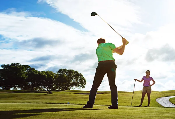 Working His Swing His Significant Other Couple Playing Golf Together — Stock Photo, Image