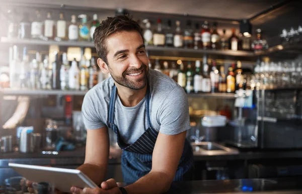 Smile Thinking Barista Tablet Cafe Online Orders Communication Happy Ideas — Stock Photo, Image