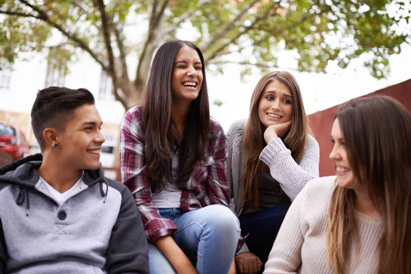 University Friends People Laugh Campus Conversation Talking Chatting Outdoors Diversity — Stock Photo, Image