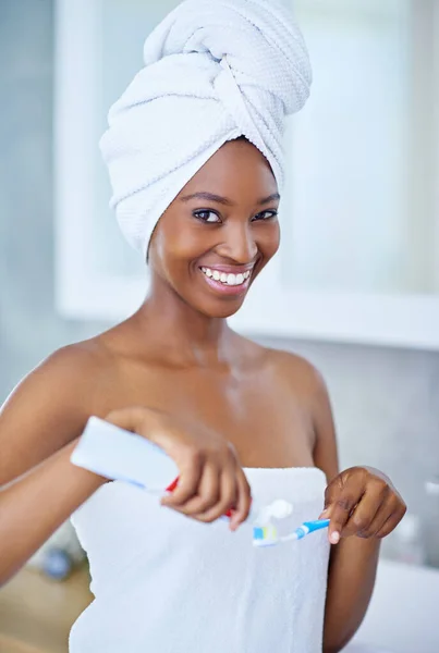 Insure Your Smile Awesome Toothpaste Beautiful Young Woman Her Daily — Stock Photo, Image
