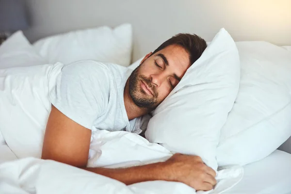 Man Sleeping Bed Morning Rest Healthy Wellness Peace Quiet Comfort — Stock Photo, Image