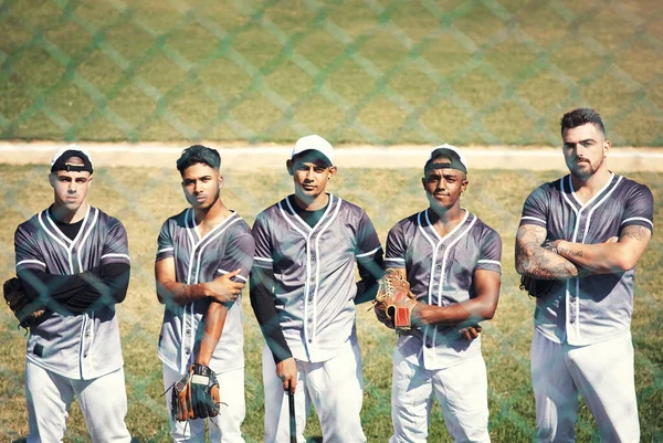 Beyzbolda Iyinin Iyisi Beyzbol Oynayan Kendinden Emin Bir Grup Gencin — Stok fotoğraf