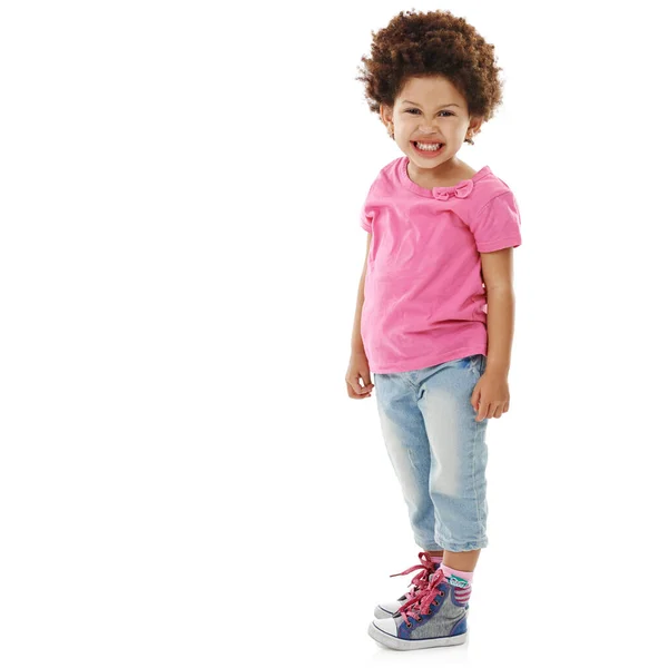 Такий Щасливий Студійний Знімок Милої Маленької Дівчинки Повсякденному Одязі Позує — стокове фото