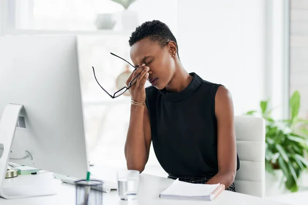 Stress Headache Black Woman Computer Office Anxiety Pain Audit Crisis — Stock Photo, Image