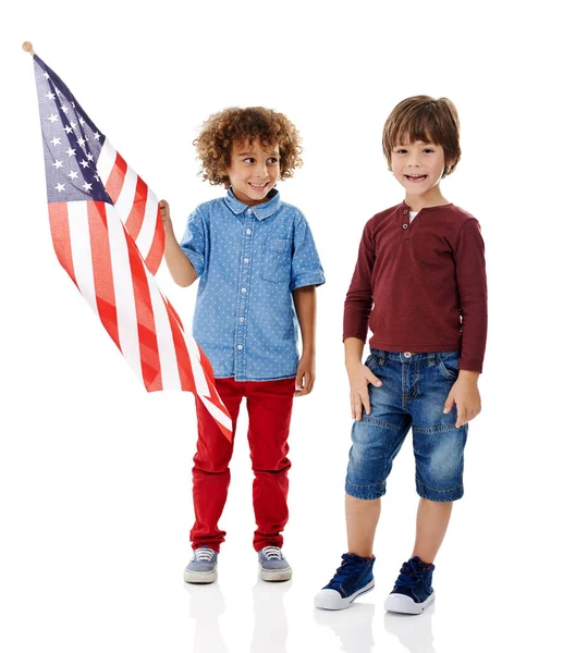 Patriotismo Conoce Edad Estudio Dos Lindos Niños Pequeños Sosteniendo Bandera — Foto de Stock