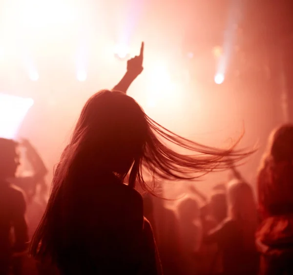 Dans Kulüp Kadın Arkası Konser Disko Etkinliği Veya Psikedelik Trans — Stok fotoğraf