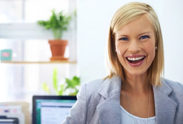 Kantoor Gezicht Portret Gelukkige Vrouw Business Agent Manager Glimlach Voor — Stockfoto