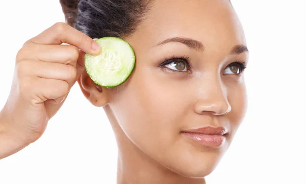 Cucumber Great Skin Closeup Gorgeous Young Woman Holding Slice Cucumber — Stock Photo, Image
