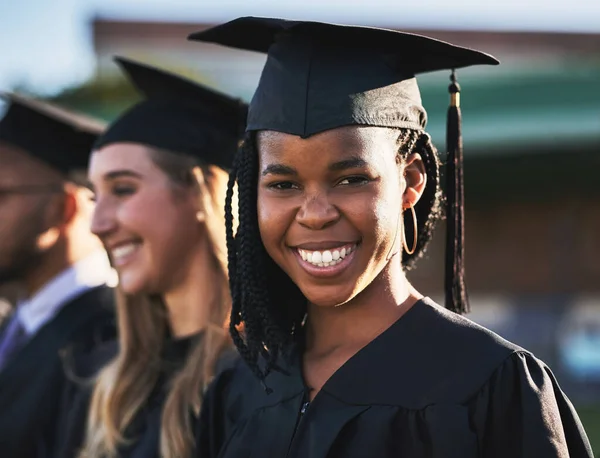 Tassle Worth Hassle Portrait Smiling University Student Graduation Day Classmates — Stock Photo, Image