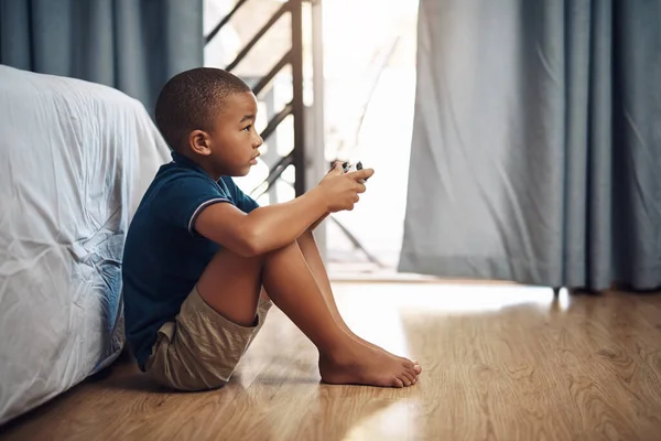 Jogos Vídeo São Super Divertidos Rapaz Jogar Videojogos Casa — Fotografia de Stock