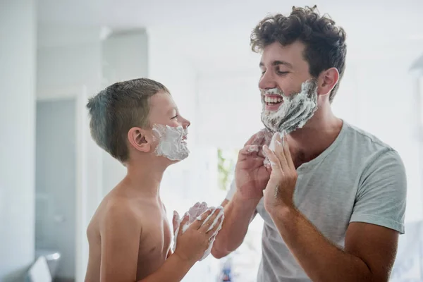 Kid Father Learning Shave Funny Bonding Together Home Bathroom Laughing — Stock Photo, Image