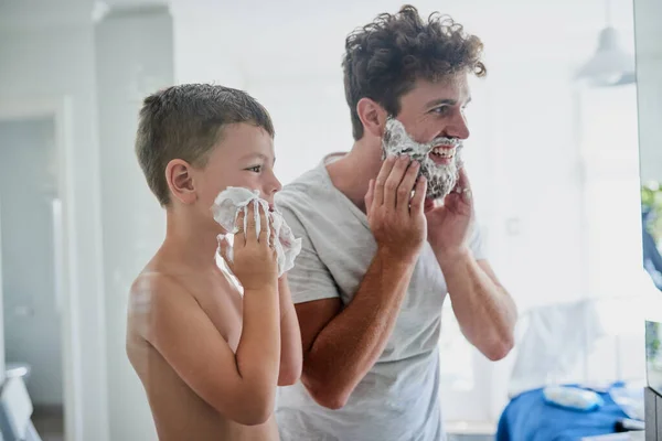 Father Child Teaching How Shave Bathroom Having Fun Bonding Together — Stock Photo, Image