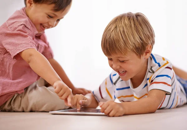 Crianças Brincando Tablet Para Aprendizagem Educação Casa Família Para Felicidade — Fotografia de Stock