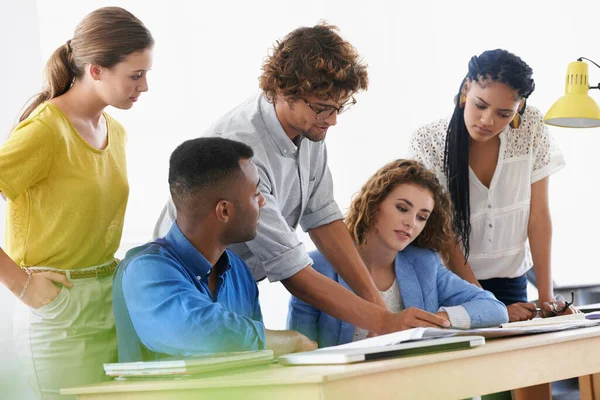 Zakenman Coaching Documenten Teamwork Planning Voor Strategie Samenwerking Kantoor Bedrijfsmensen — Stockfoto