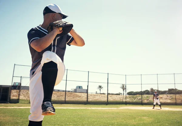 Lanzar Deportes Béisbol Con Hombre Campo Para Competencia Entrenamiento Juegos —  Fotos de Stock
