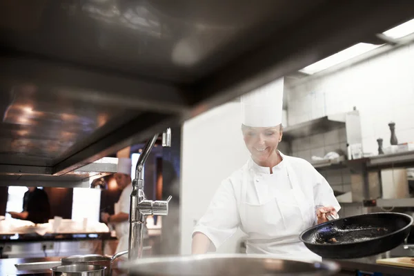 Brinner För Matlagning Inre Bearbetning Ett Professionellt Kök — Stockfoto