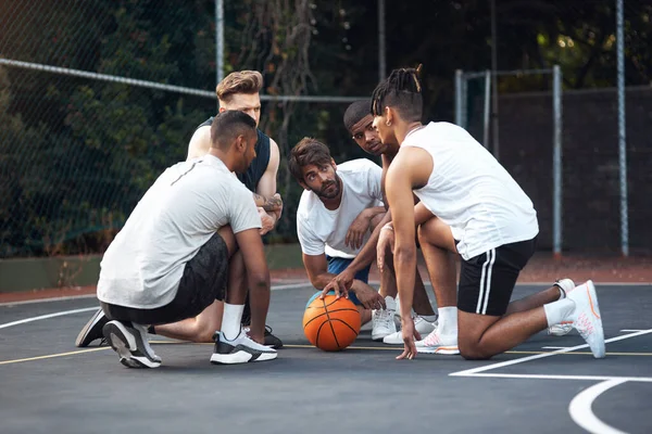 Theres Much Learn Game Group Sporty Young Men Chatting Each — Stock Photo, Image