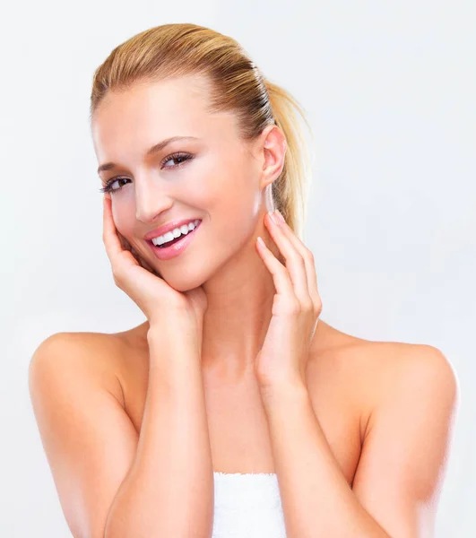 Luminous Skin Natural Allure Head Shoulders Isolated Portrait Gorgeous Blonde — Stock Photo, Image