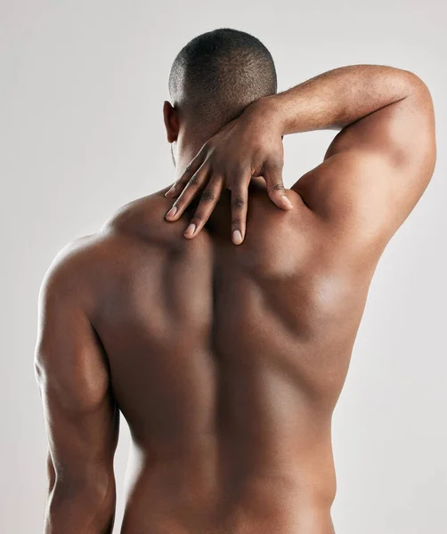 Não Força Sem Luta Estúdio Homem Irreconhecível Flexionando Músculos Das — Fotografia de Stock